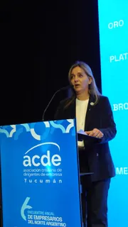 Agradecimiento a los sponsors del 6.º Encuentro desde el escenario